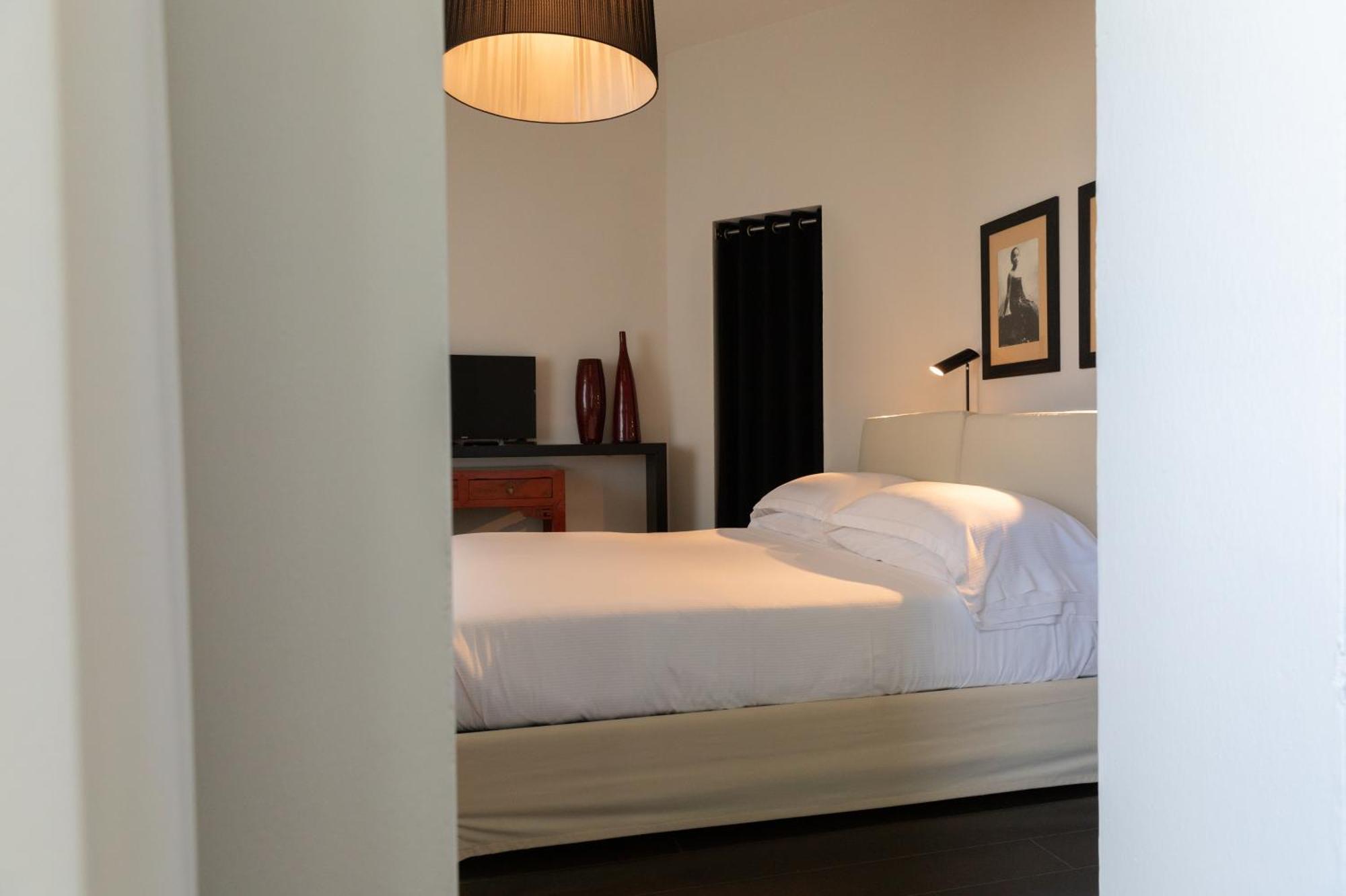 Hotel Carducci 76 Cattolica Esterno foto