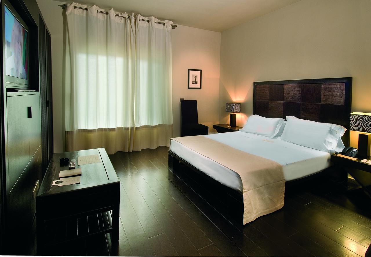 Hotel Carducci 76 Cattolica Esterno foto